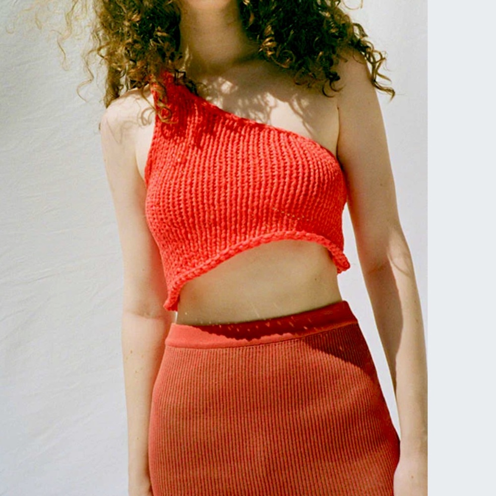 Paloma Wool One Shoulder Crop | Red